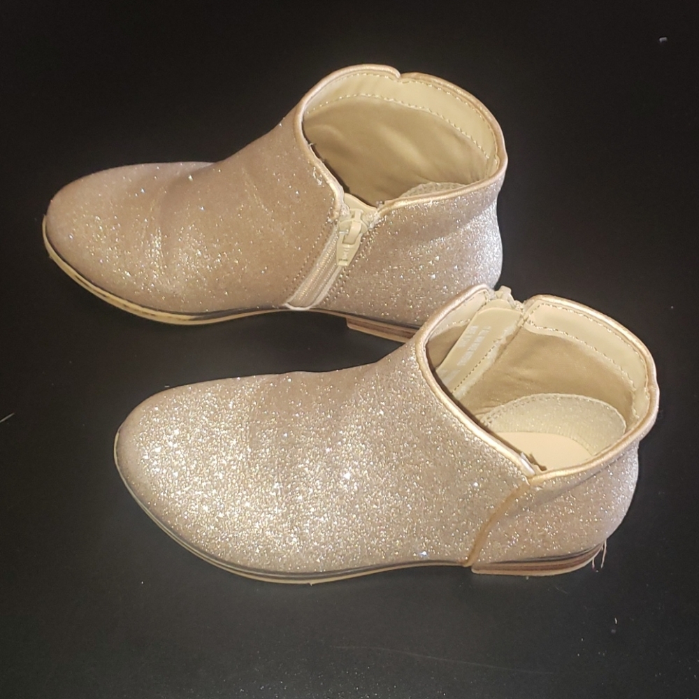 Super cute girls sparkly booties